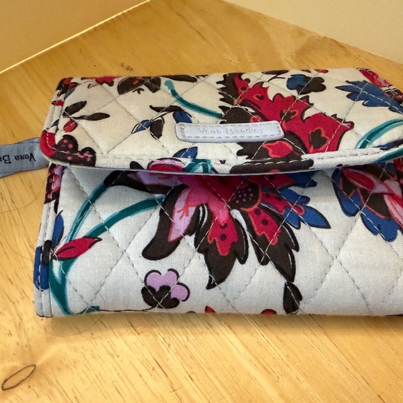 Vera Bradley Women's Cotton Euro Wallet Vineyard Floral - Picture 7 of 7